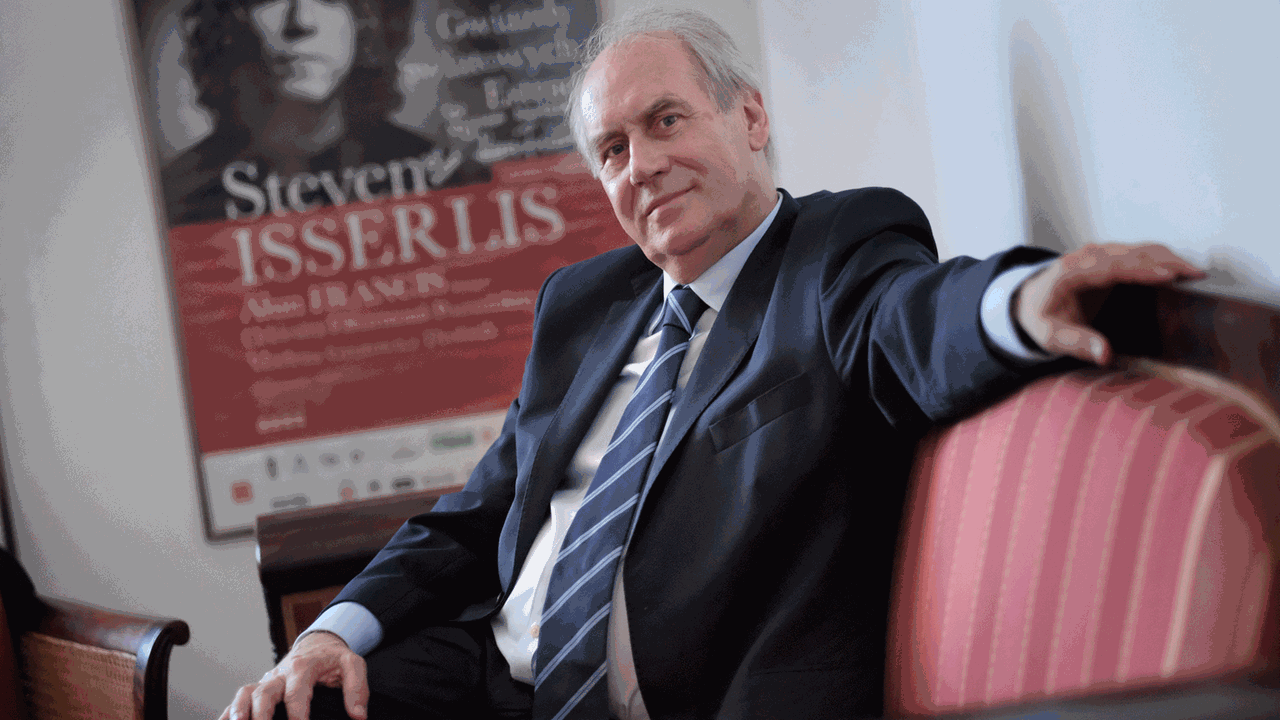 Wojciech Netwig, der Direktor der Philharmonie Poznań/Filharmonia Poznańska in seinem Büro in Poznań Wojciech Netwig, der Direktor der Philharmonie Poznań/Filharmonia Poznańska in seinem Büro in Poznań