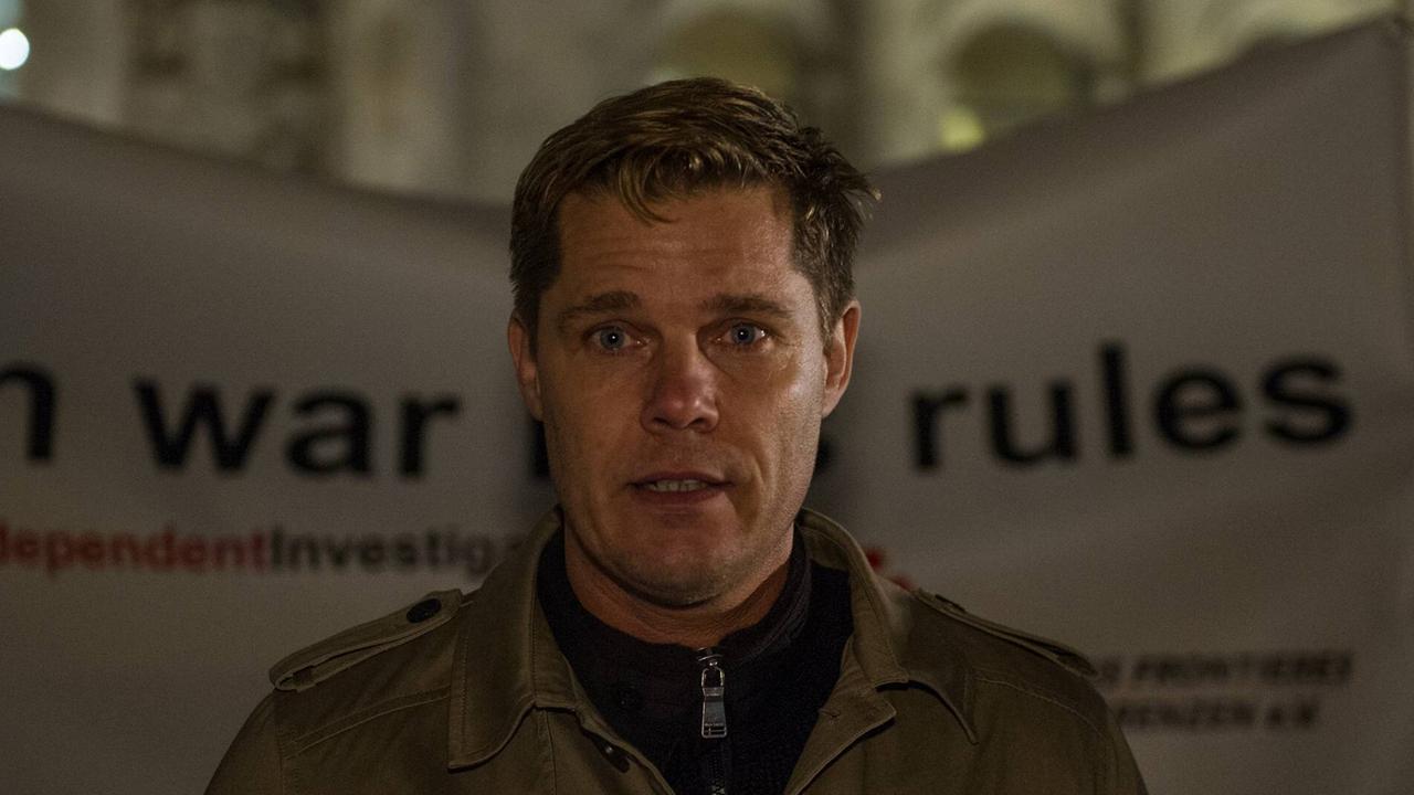 olker Westerbarkey spricht während der Gedenkstunde für die Opfer des Angriffs in Kundus am 3. November 2015 in Berlin olker Westerbarkey spricht während der Gedenkstunde für die Opfer des Angriffs in Kundus am 3. November 2015 in Berlin