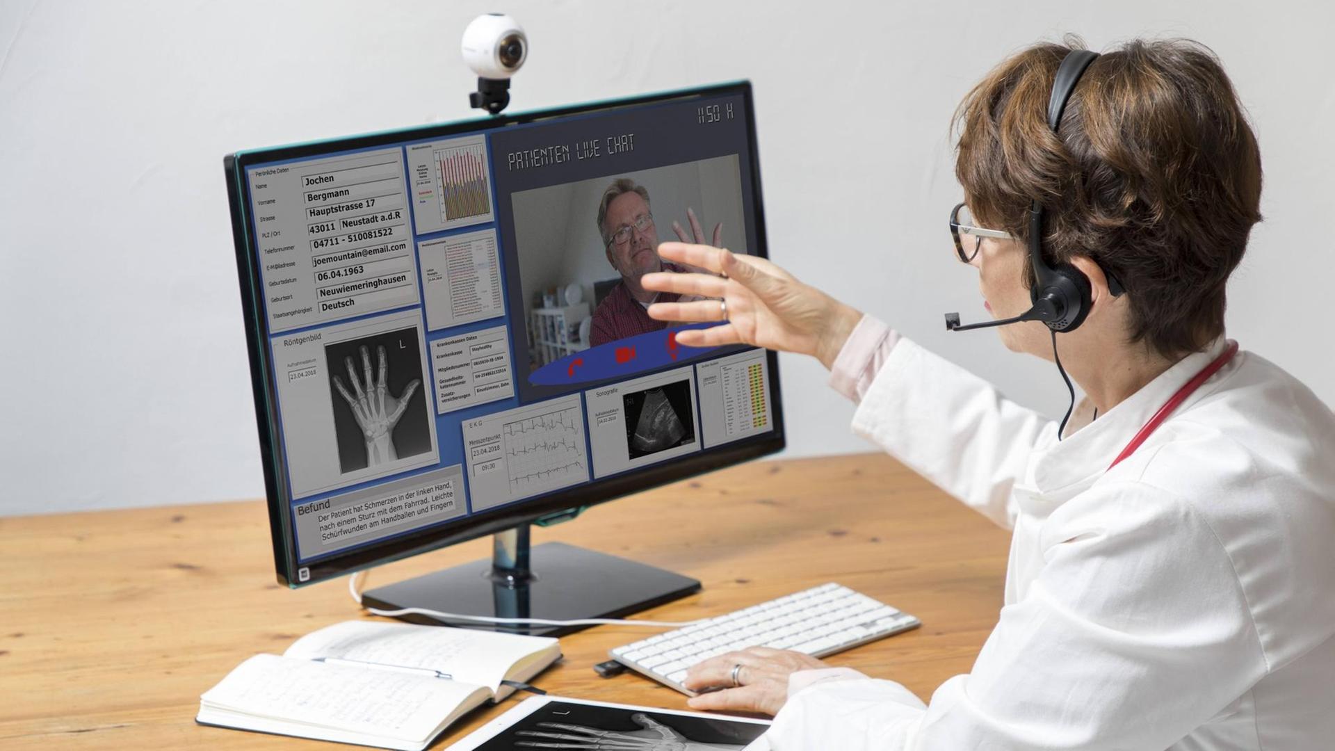 Patientendaten und Befunde auf dem Monitor Patientendaten und Befunde auf dem Monitor