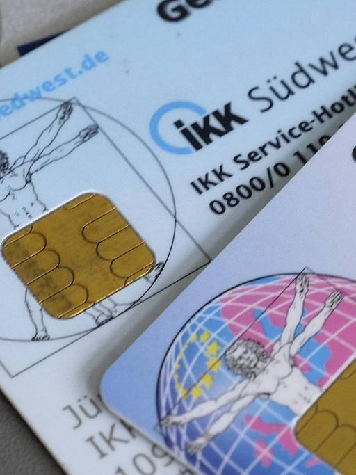 Gesundheitskarten verschiedener Krankenkassen