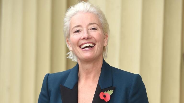 Die Schauspielerin Emma Thompson, November 2018, vor dem Buckingham Palace. Die Schauspielerin Emma Thompson, November 2018, vor dem Buckingham Palace.