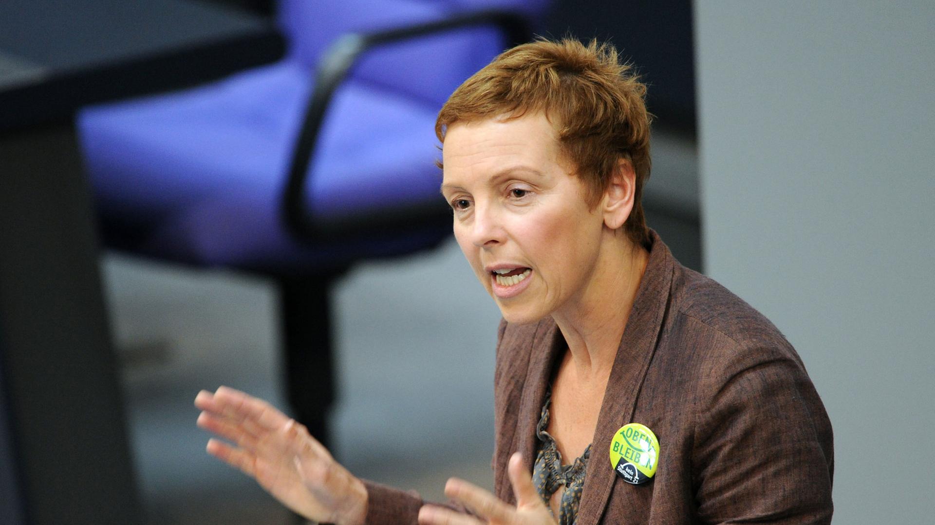 Sabine Leidig, Die Linke, Mitglied im Verkehrsausschuss des Bundestags Sabine Leidig, Die Linke, Mitglied im Verkehrsausschuss des Bundestags