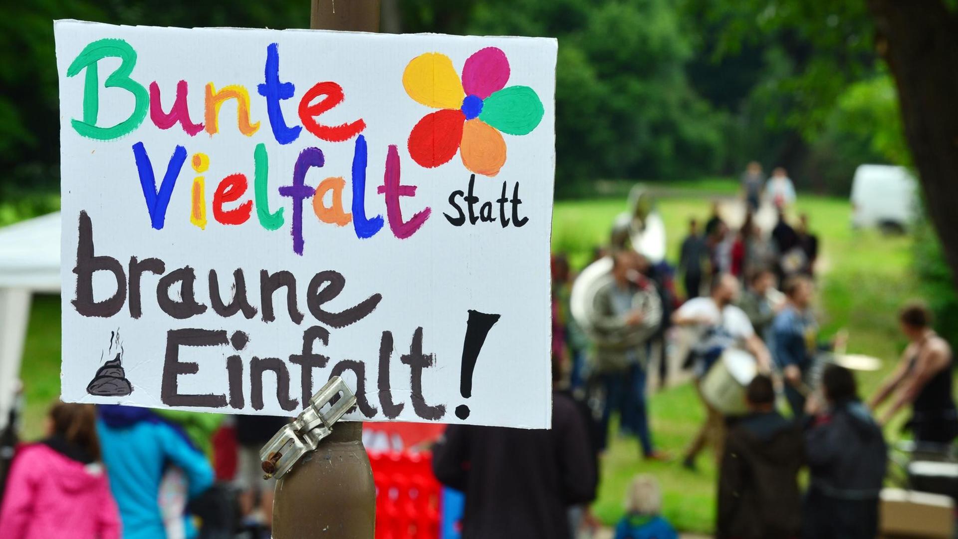 Gegen Rechts: An verschiedenen Protestaktionen in Jena beteiligten sich laut Polizei etwa 550 Menschen.
