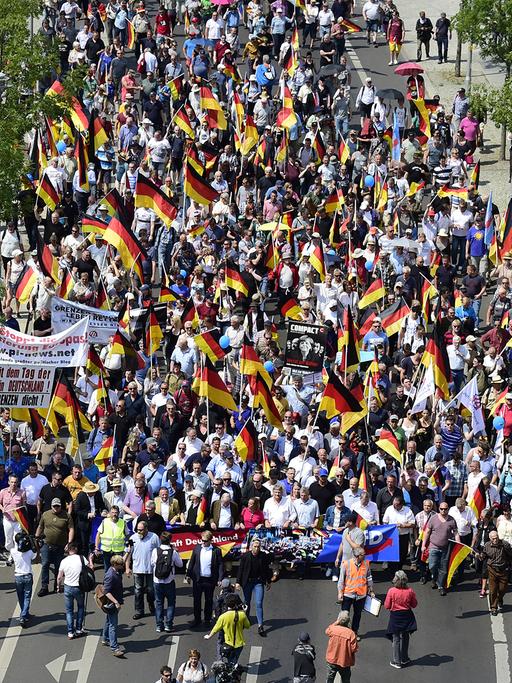 Demonstration der Alternative für Deutschland (AfD) zieht am 27. Mai 2018 durch Berlin.
