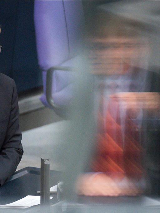 Dietmar Bartsch, Fraktionsvorsitzender der Partei Die Linke, spricht am 14.10.2015 im Deutschen Bundestag in Berlin bei der Debatte zu 70 Jahre Vereinte Nationen.