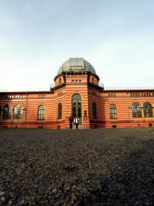 Das Institut für Klimafolgenforschung (PIK) auf dem Potsdamer Telegrafenberg, aufgenommen am 12.11.2002.