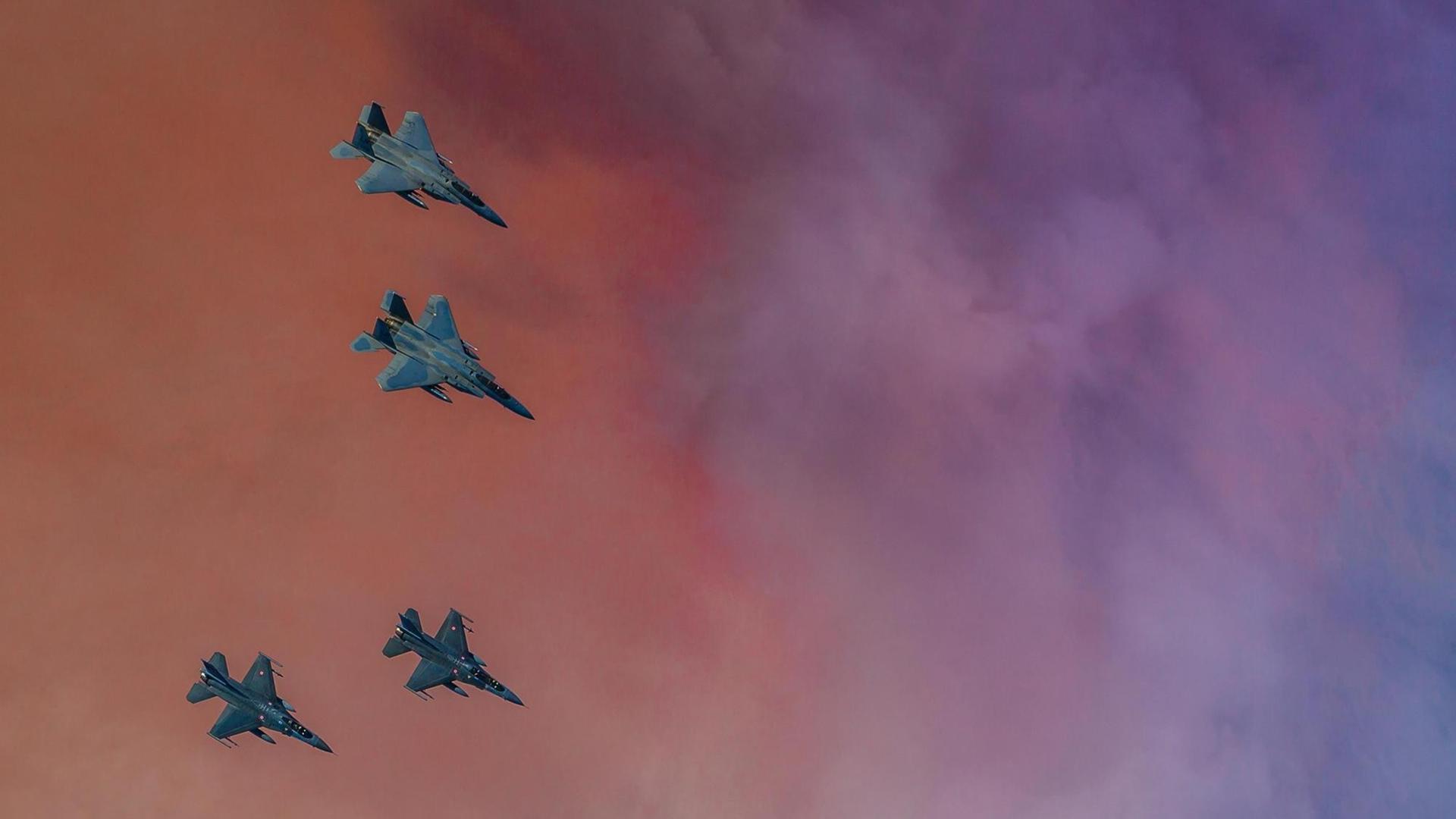 Lufteinheiten am Himmel Lufteinheiten am Himmel