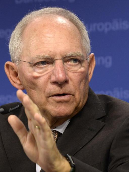 Bundesfinanzminister Wolfgang Schäuble (CDU) bei einer Pressekonferenz der Euro-Finanzminister in Brüssel.