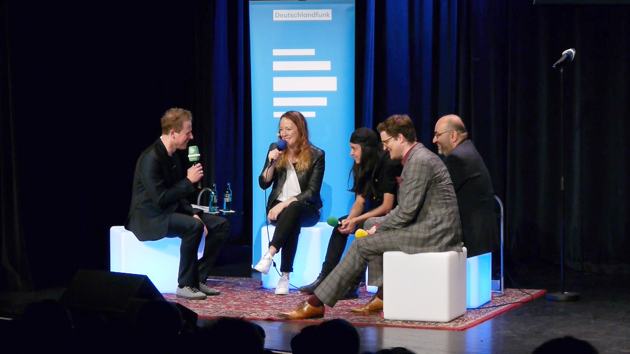 Martin Zingsheim im Gespräch mit Lisa Catena, Diana Kinnert, Omid Nouripour und Bodo Wartke Martin Zingsheim im Gespräch mit Lisa Catena, Diana Kinnert, Omid Nouripour und Bodo Wartke