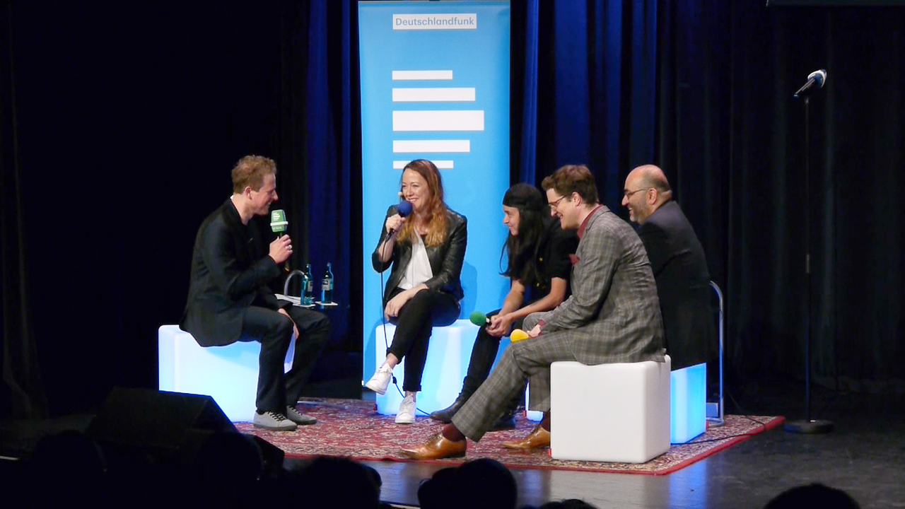 Martin Zingsheim im Gespräch mit Lisa Catena, Diana Kinnert, Omid Nouripour und Bodo Wartke Martin Zingsheim im Gespräch mit Lisa Catena, Diana Kinnert, Omid Nouripour und Bodo Wartke
