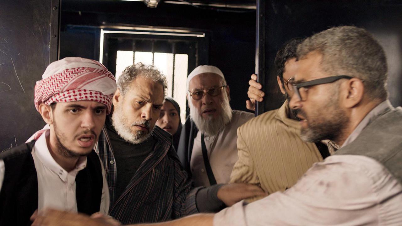 Filmstill aus "Esthebak" von dem ägyptischen Regisseur Mohamed Diab, der in der Sektion "Un Certain Regard" bei den 69. Filmfestspielen in Cannes als Eröffnungsfilm läuft. Filmstill aus "Esthebak" von dem ägyptischen Regisseur Mohamed Diab, der in der Sektion "Un Certain Regard" bei den 69. Filmfestspielen in Cannes als Eröffnungsfilm läuft.