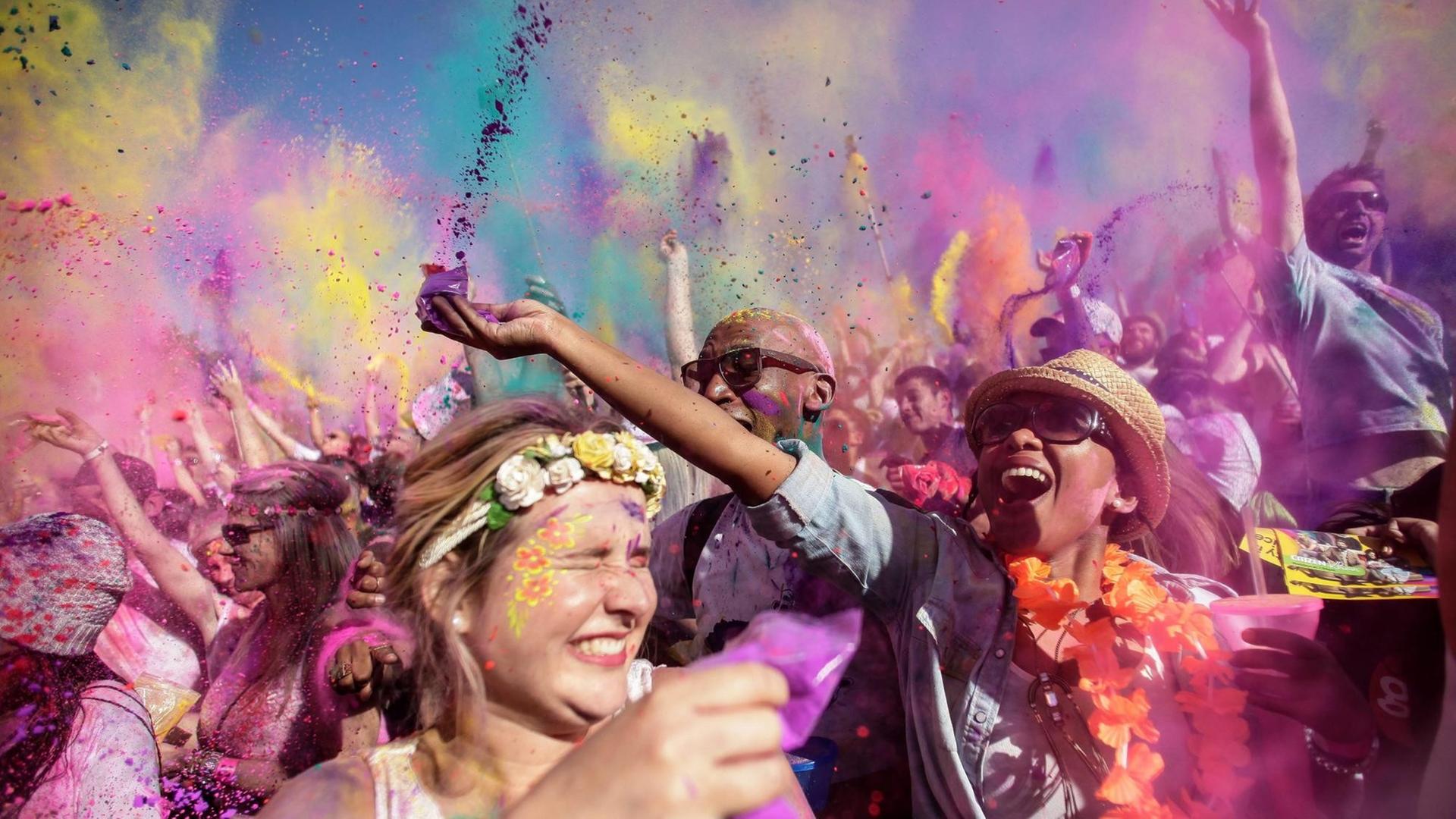 Welche Bedeutung haben die Farben beim Holi Fest?