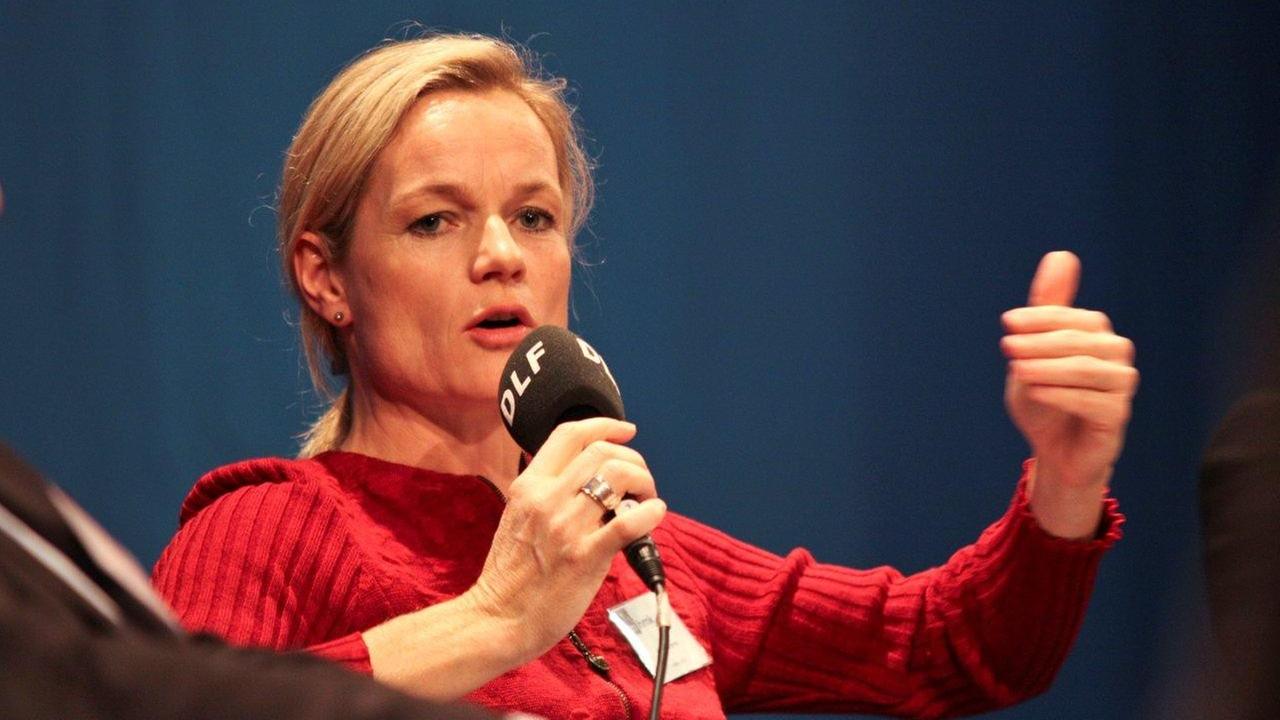 Viola von Cramon, Bündnis 90/Die Grünen, gehörte dem Sportausschuss des Deutschen Bundestages an. Viola von Cramon, Bündnis 90/Die Grünen, gehörte dem Sportausschuss des Deutschen Bundestages an.
