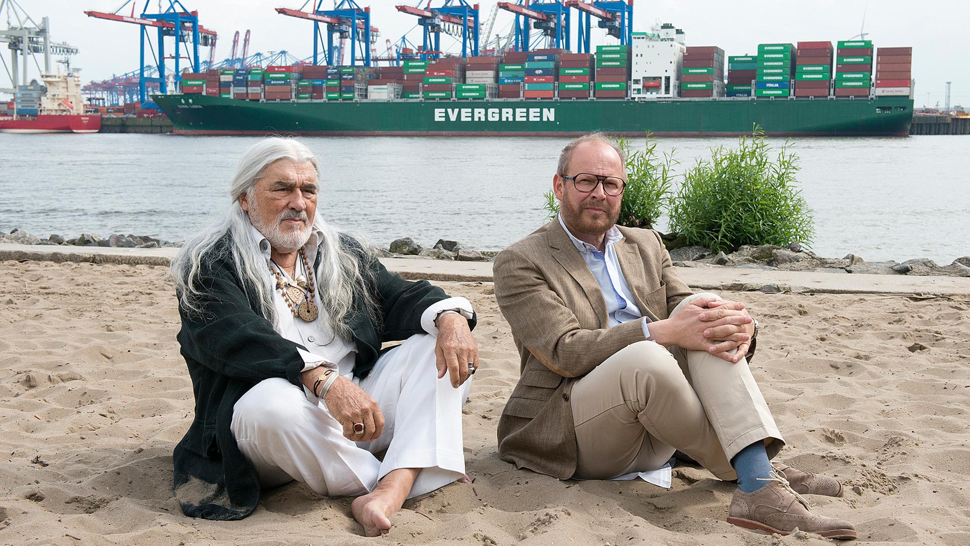 Szene aus dem Film "Der Liebling des Himmels" mit Mario Adorf (links) und Axel Milberg. Szene aus dem Film "Der Liebling des Himmels" mit Mario Adorf (links) und Axel Milberg.