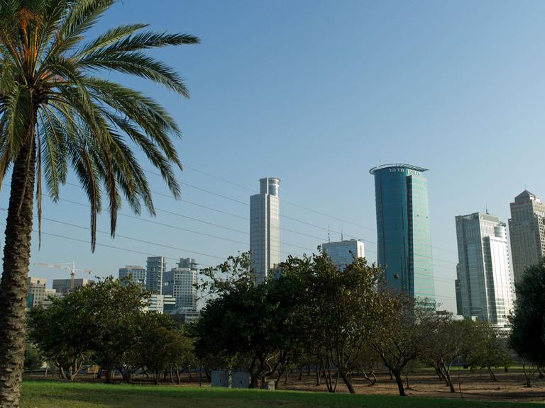 Blick auf die Skyline von Tel Aviv
