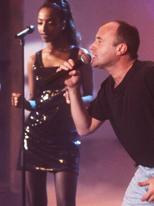 Phil Collins tritt 1996 bei "Wetten, dass" auf