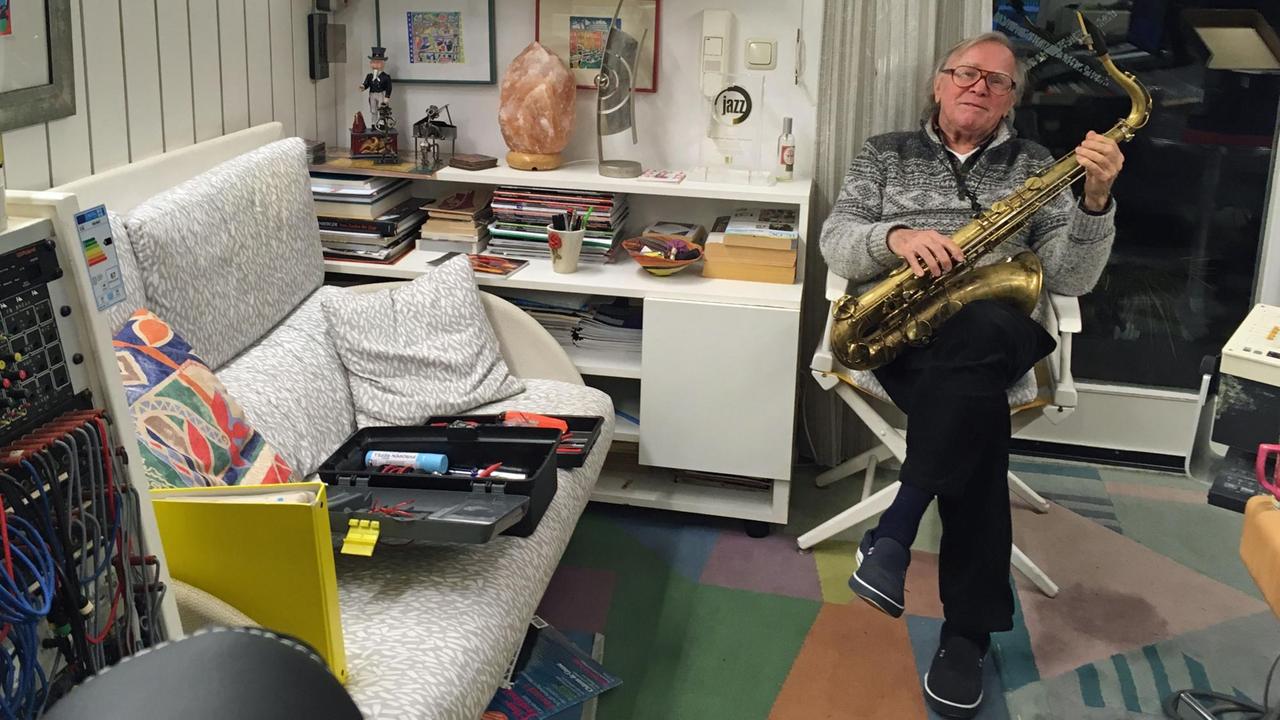 "Das Boot"-Komponist Klaus Doldinger in seinem Tonstudio "Das Boot"-Komponist Klaus Doldinger in seinem Tonstudio