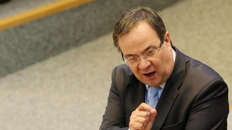 Der nordrhein-westfälische CDU-Fraktionsvorsitzende Armin Laschet im Landtag Der nordrhein-westfälische CDU-Fraktionsvorsitzende Armin Laschet im Landtag