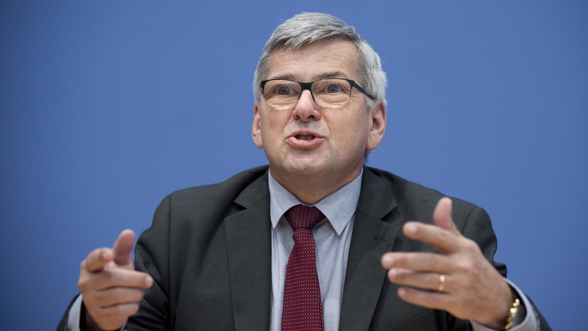 Der Zweite Vorsitzende der IG Metall, Jörg Hofmann. Der Zweite Vorsitzende der IG Metall, Jörg Hofmann.