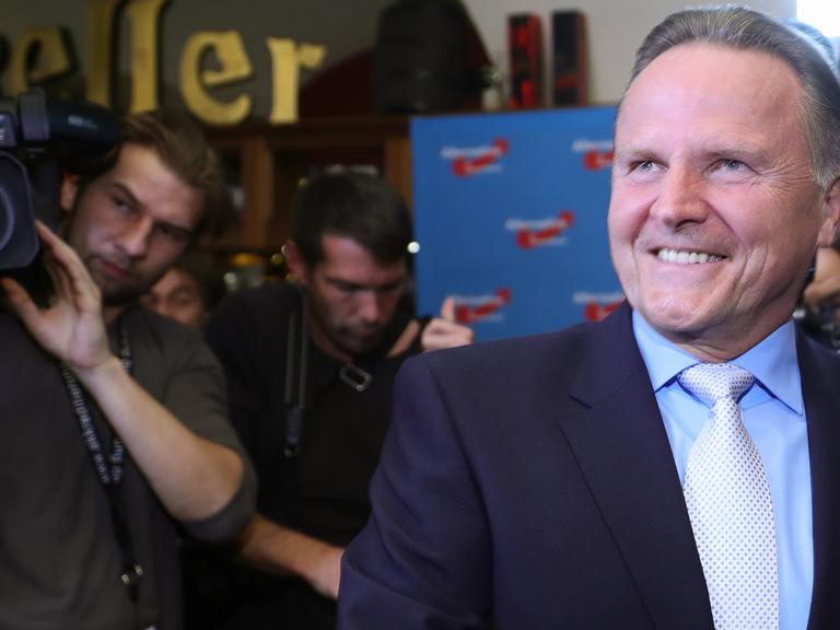 Spitzenkandidat der Alternative für Deutschland (AfD) für Berlin, Georg Pazderski, am 18.09.2016 in Berlin bei der Bekanntgabe der Ergebnisse zum Abgeordnetenhaus.