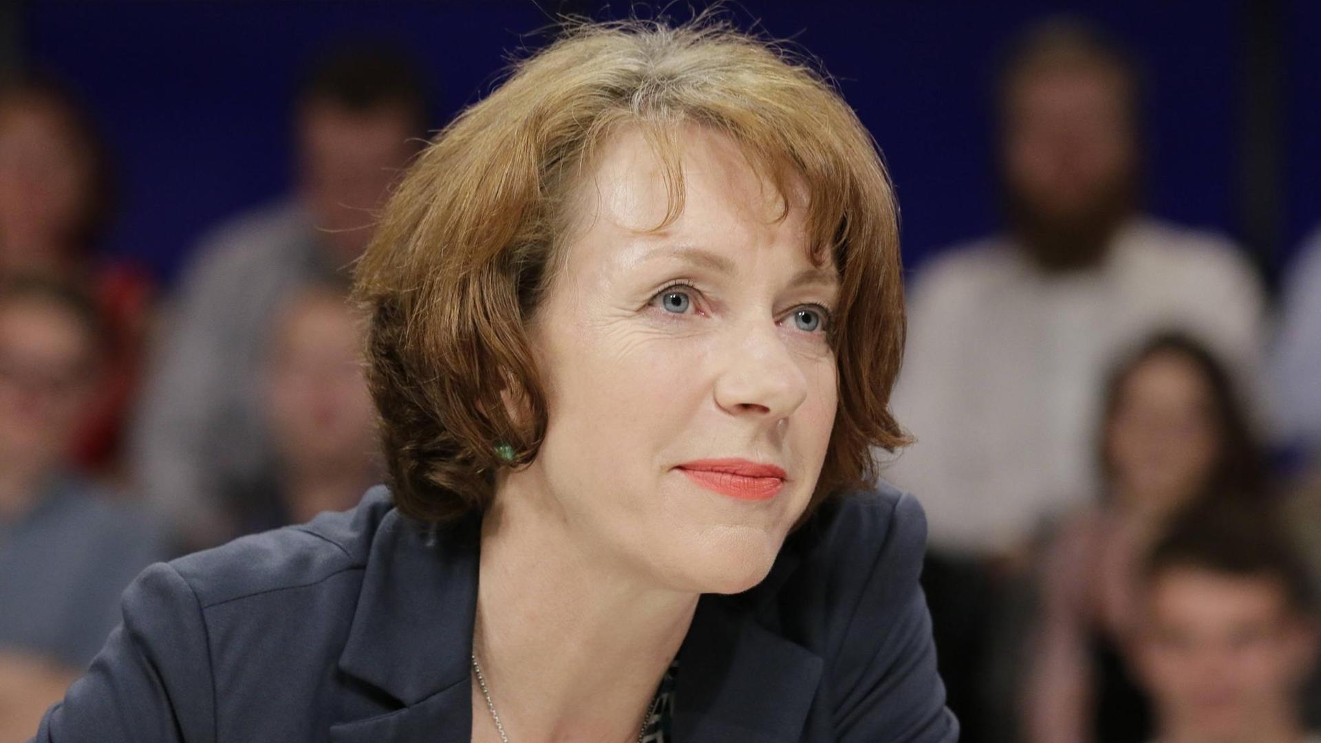 Porträt der Politikwissenschaftlerin Ulrike Guérot . Porträt der Politikwissenschaftlerin Ulrike Guérot .