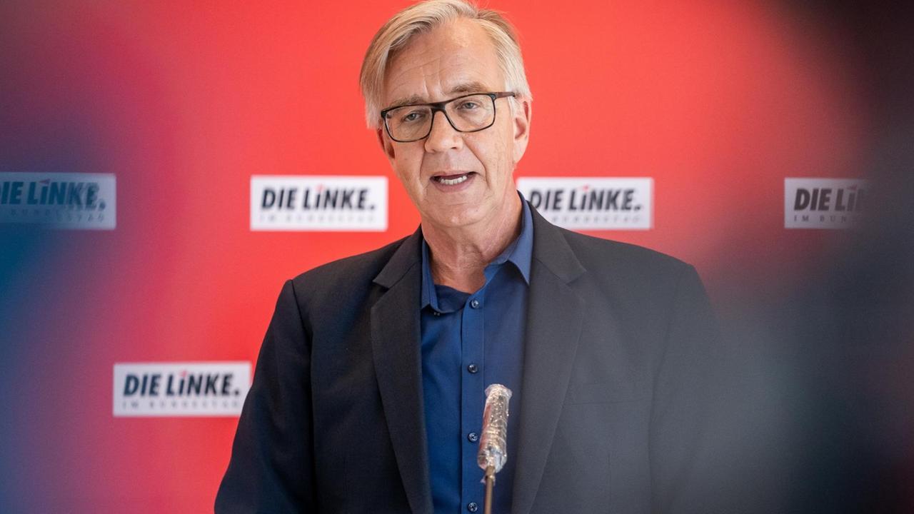 26.05.2020, Berlin: Dietmar Bartsch, Fraktionsvorsitzender der Partei Die Linke, spricht bei einem Pressestatement vor Beginn der Fraktionssitzung der Linken im Bundestag. Foto: Michael Kappeler/dpa | Verwendung weltweit 26.05.2020, Berlin: Dietmar Bartsch, Fraktionsvorsitzender der Partei Die Linke, spricht bei einem Pressestatement vor Beginn der Fraktionssitzung der Linken im Bundestag. Foto: Michael Kappeler/dpa | Verwendung weltweit