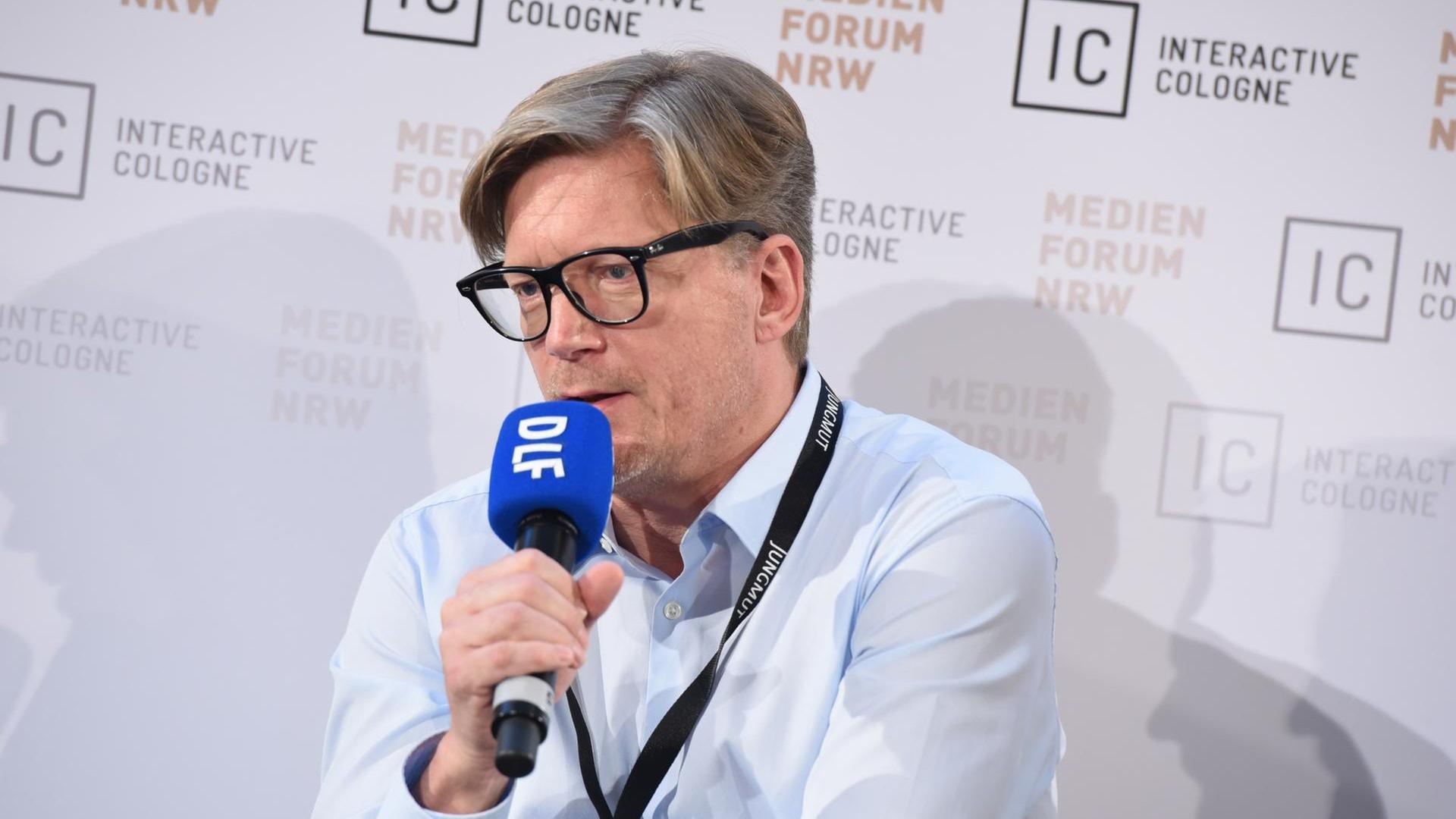 Andreas Peter Weber, Programmdirektor Deutschlandfunk spricht am 10.06.2015 in K Andreas Peter Weber, Programmdirektor Deutschlandfunk spricht am 10.06.2015 in K