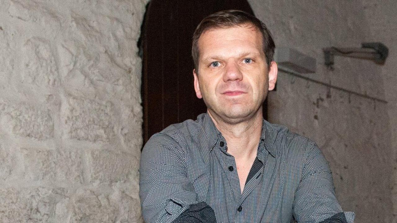 Der Autor Daniel Höra im Predigerkeller in Erfurt bei der 19. Herbstlese Der Autor Daniel Höra im Predigerkeller in Erfurt bei der 19. Herbstlese