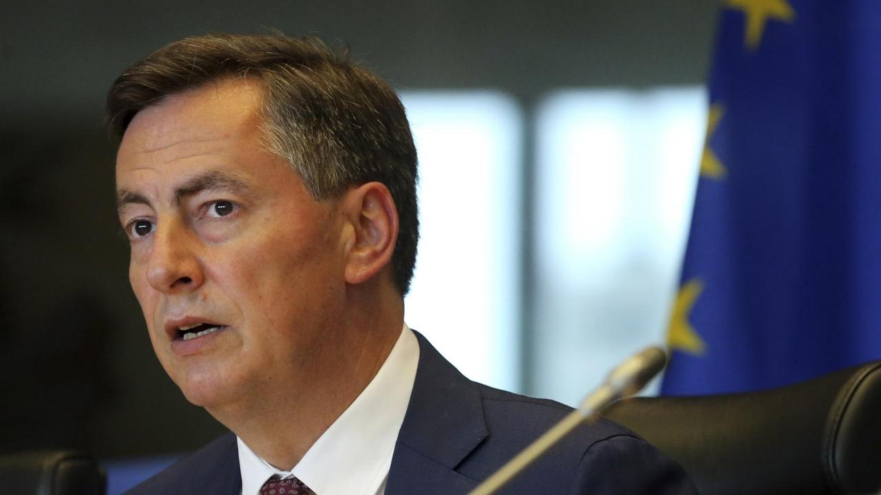 EU-Parlamentarier David McAllister bei einer Pressekonferenz im APril 2020 EU-Parlamentarier David McAllister bei einer Pressekonferenz im APril 2020
