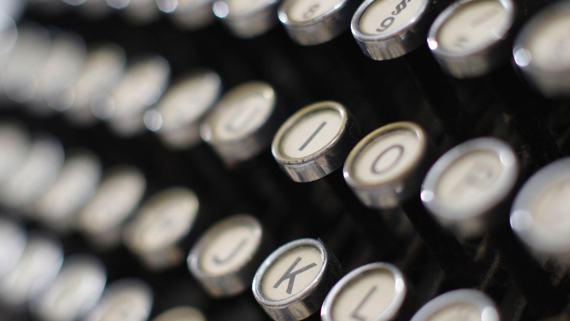 Das Tastaturfeld einer mechanischen Schreibmaschine Das Tastaturfeld einer mechanischen Schreibmaschine