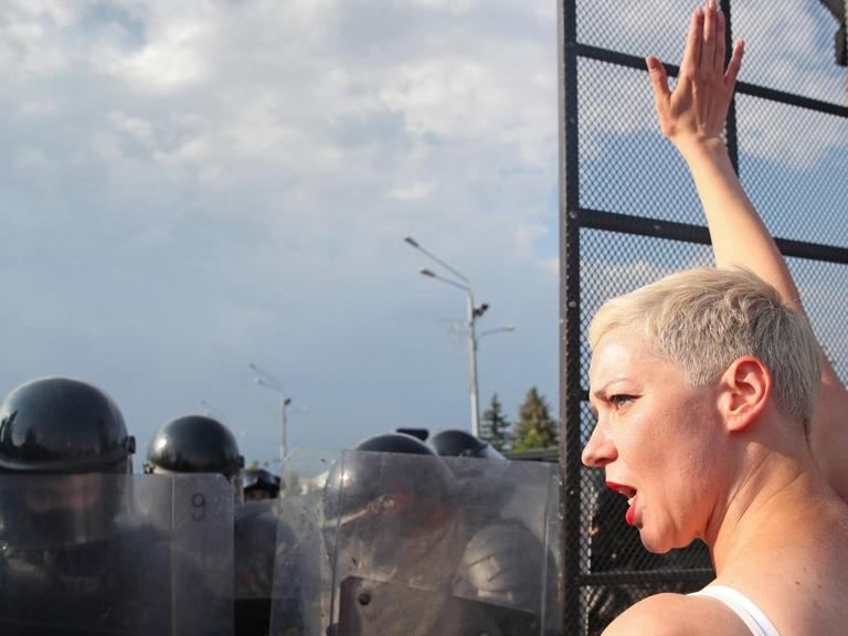 Die belarussische Oppositionelle Maria Kolesnikova bei Protesten in Minsk.
