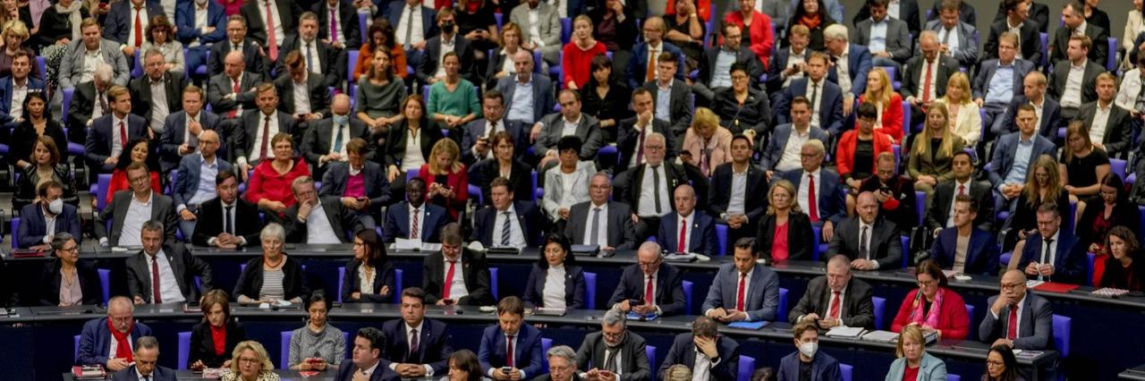 Die konstituierende Sitzung des neuen Bundestages. Die konstituierende Sitzung des neuen Bundestages.