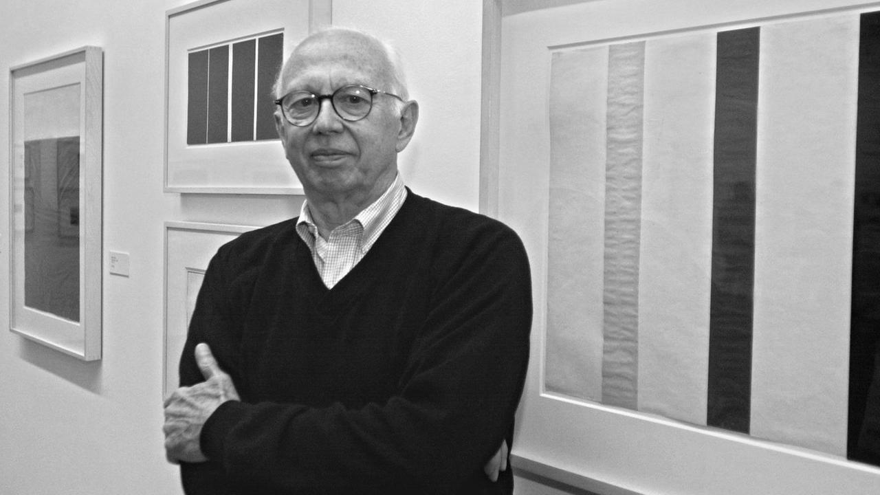 Der Künstler Ellsworth Kelly (1923 - 2015) auf einer Aufnahme aus dem Jahr 2000. Der Künstler Ellsworth Kelly (1923 - 2015) auf einer Aufnahme aus dem Jahr 2000.
