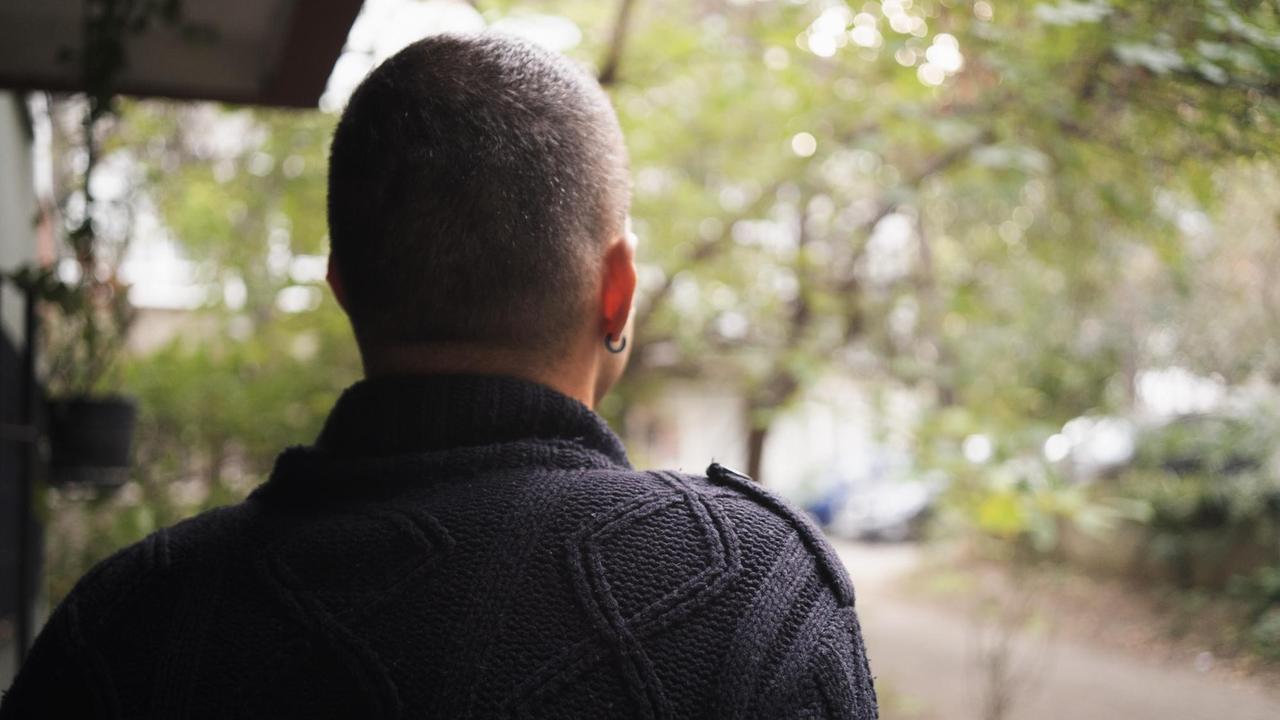 Je mehr Druck von der Regierung, desto kreativer - Alper İşık, Musiker in Kadıköy. Je mehr Druck von der Regierung, desto kreativer - Alper İşık, Musiker in Kadıköy.