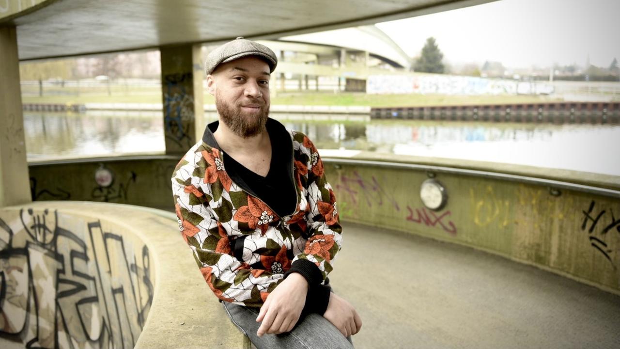 Porträt von Daniel James. Porträt von Daniel James.