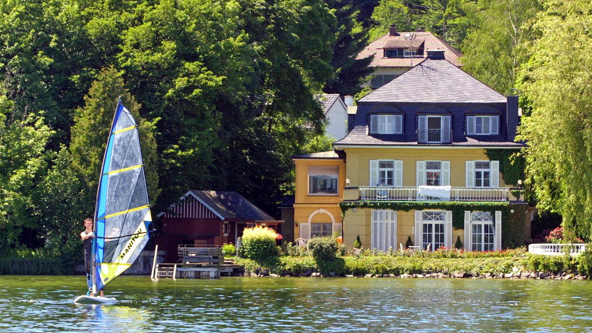 Eine Villa am Starnberger See. Eine Villa am Starnberger See.