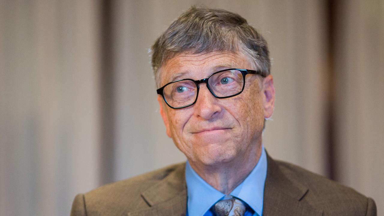 Bill Gates, Vorsitzender der weltweit größten privaten Stiftung, aufgenommen am 11.11.2014 in Berlin während eines Interviews. Bill Gates, Vorsitzender der weltweit größten privaten Stiftung, aufgenommen am 11.11.2014 in Berlin während eines Interviews.