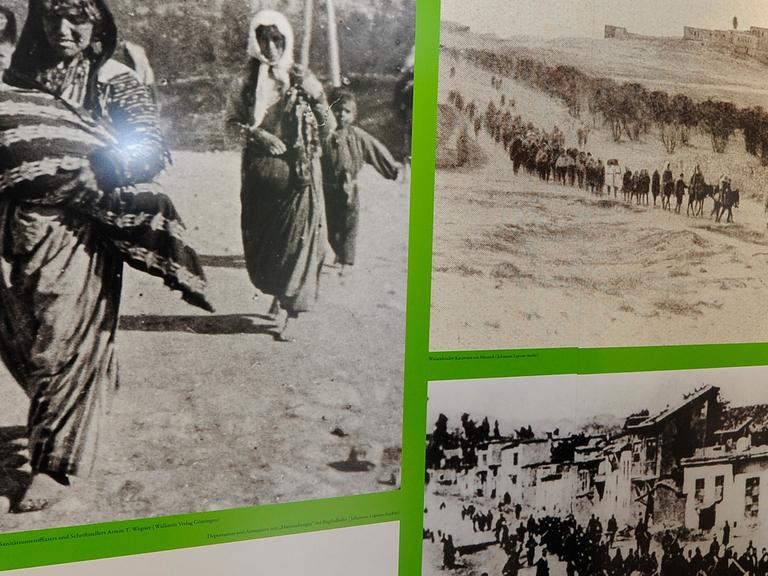 Fotos in einer Ausstellung über die Verfolgung der Armenier im Lepsius-Haus in Potsdam