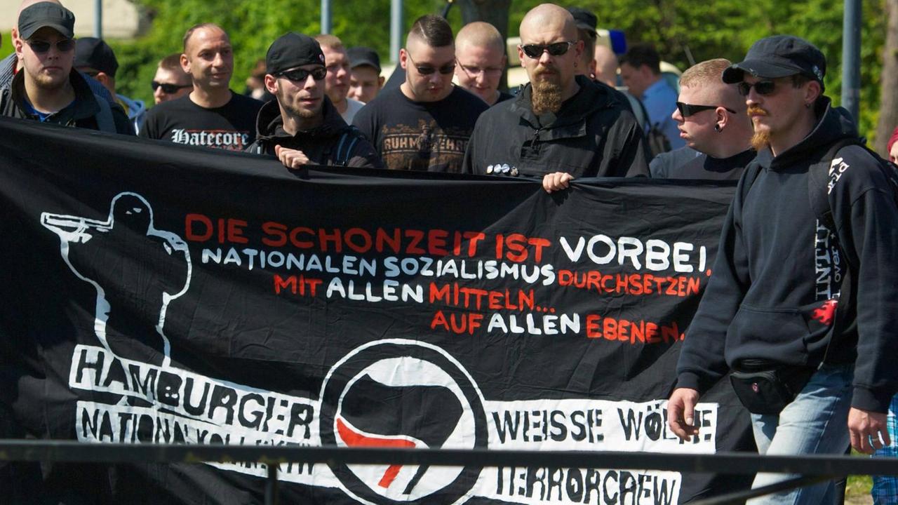 Neonazi-Demonstration von sogenannten Freien Kameradschaften und "Autonomen Nationalisten" in Wittstock (Brandenburg) Neonazi-Demonstration von sogenannten Freien Kameradschaften und "Autonomen Nationalisten" in Wittstock (Brandenburg)