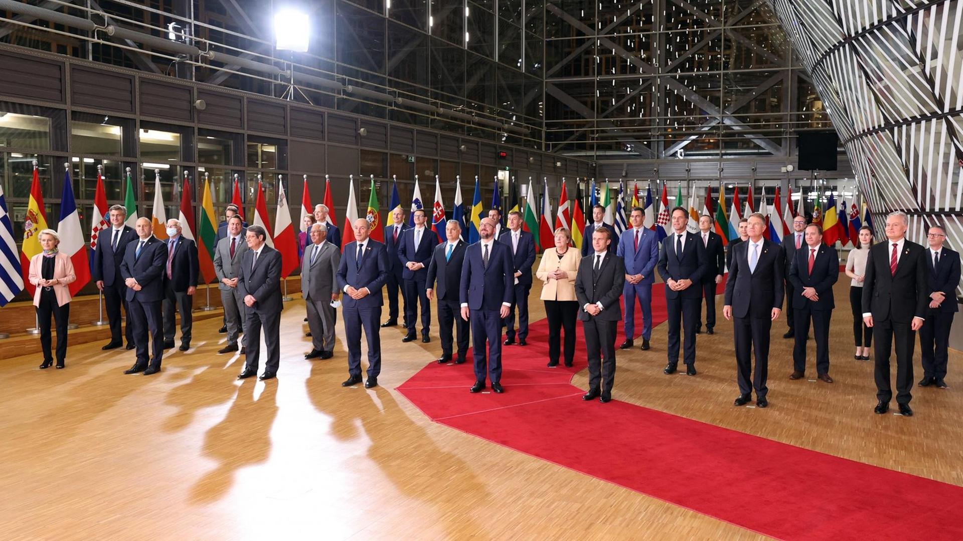 Die europäischen Staats- und Regierungschefs in Brüssel Die europäischen Staats- und Regierungschefs in Brüssel