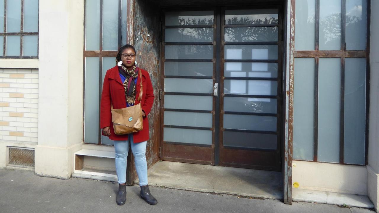 Die 40-jährige Thelma Chikwanha aus Simbabwe lebt seit Anfang 2017 in Frankreich. Die 40-jährige Thelma Chikwanha aus Simbabwe lebt seit Anfang 2017 in Frankreich.