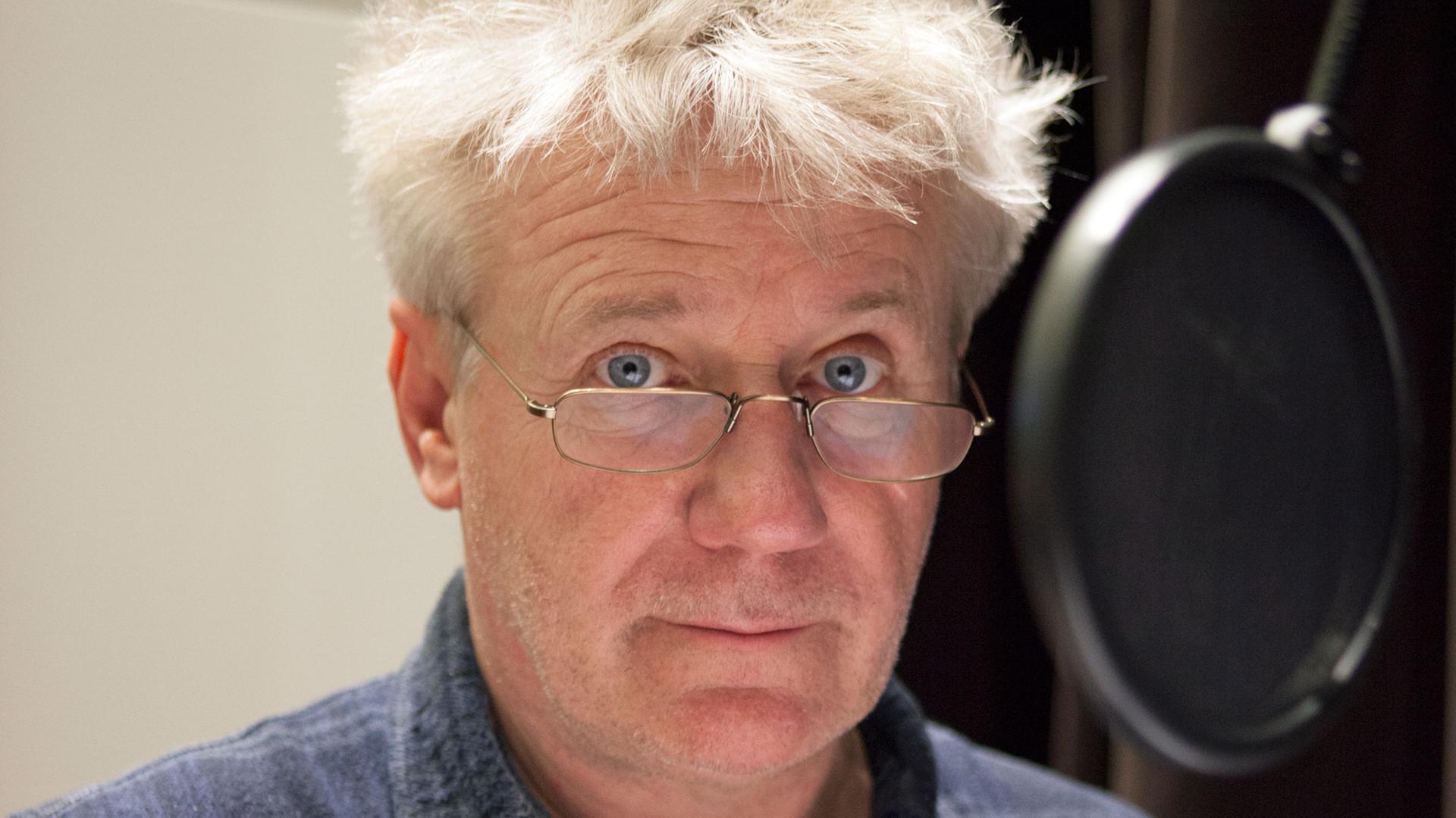 Hörspiel: „Nicht mit mir", Produktion Deutschlandradio Kultur/HR 2015. Abgebildet: Jörg Schüttauf Hörspiel: „Nicht mit mir", Produktion Deutschlandradio Kultur/HR 2015. Abgebildet: Jörg Schüttauf