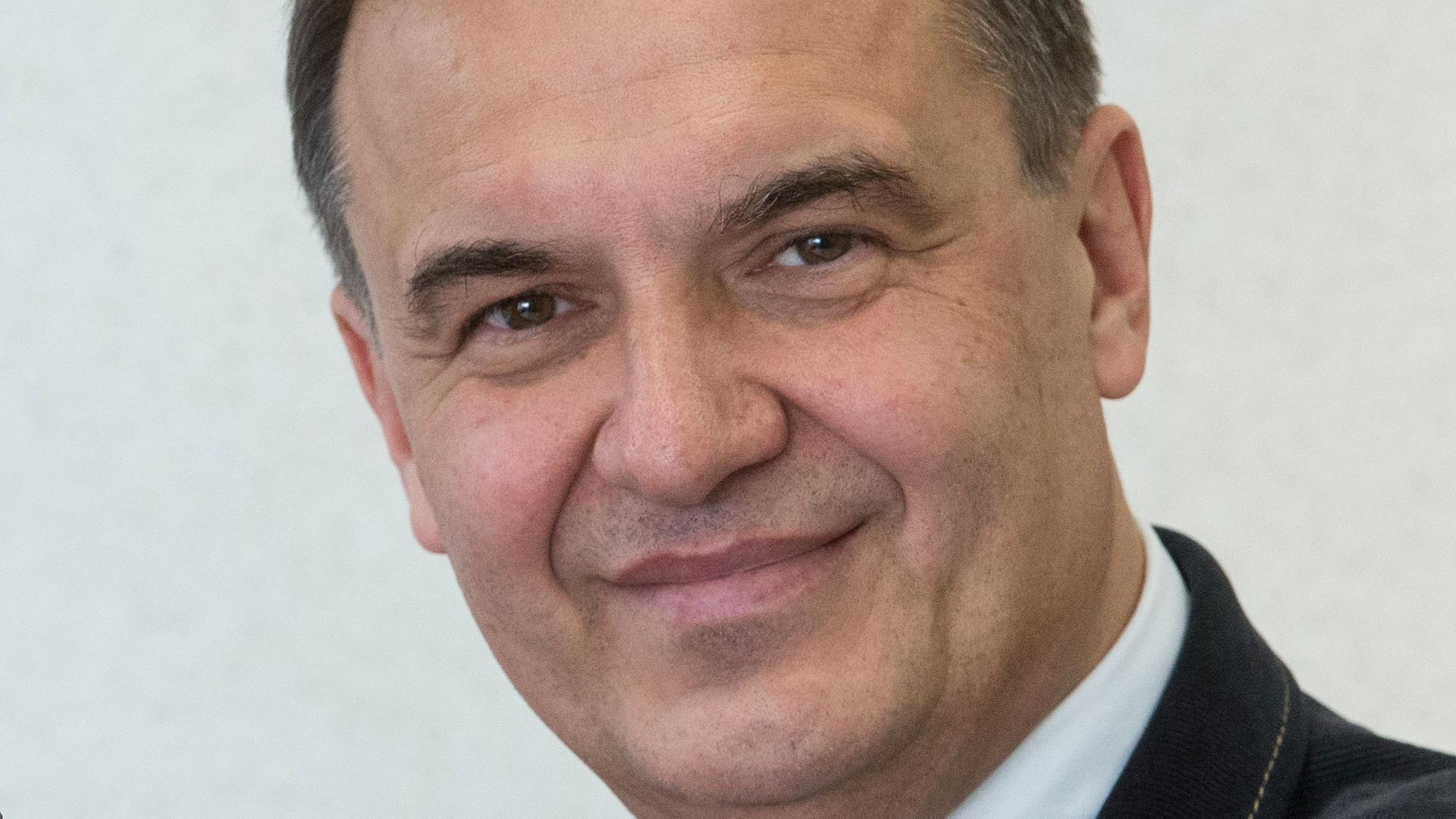 Krzysztof Wojciechowski, Direktor des Collegium Polonicum Internationale Lehr- und Forschungseinrichtung der Europa-Universität Viadrina Frankfurt (Oder) und der Adam-Mickiewicz-Universität Posen. Krzysztof Wojciechowski, Direktor des Collegium Polonicum Internationale Lehr- und Forschungseinrichtung der Europa-Universität Viadrina Frankfurt (Oder) und der Adam-Mickiewicz-Universität Posen.
