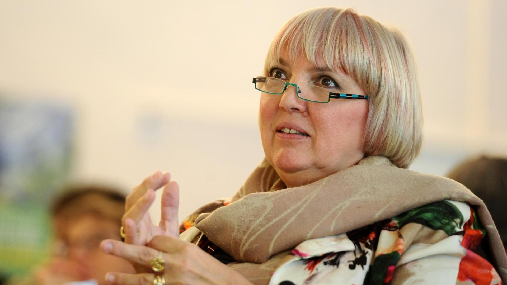 Claudia Roth beim Kleinen Parteitag der Grünen in Bayern. Claudia Roth beim Kleinen Parteitag der Grünen in Bayern.