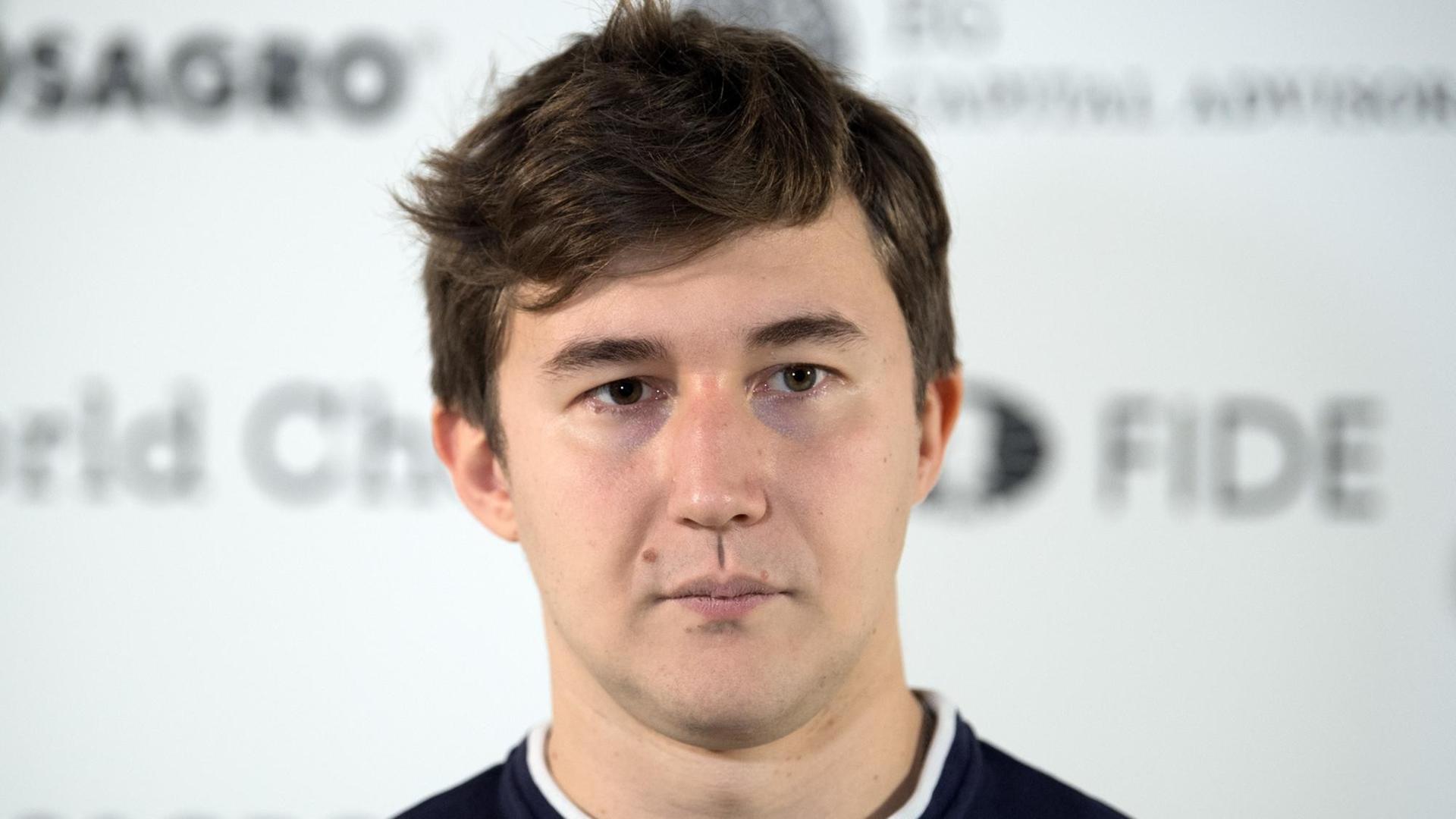 Sergei Alexandrowitsch Karjakin, spricht während der Pressekonferenz zum "FIDE World Chess Candidates Tournament" in Berlin. Sergei Alexandrowitsch Karjakin, spricht während der Pressekonferenz zum "FIDE World Chess Candidates Tournament" in Berlin.
