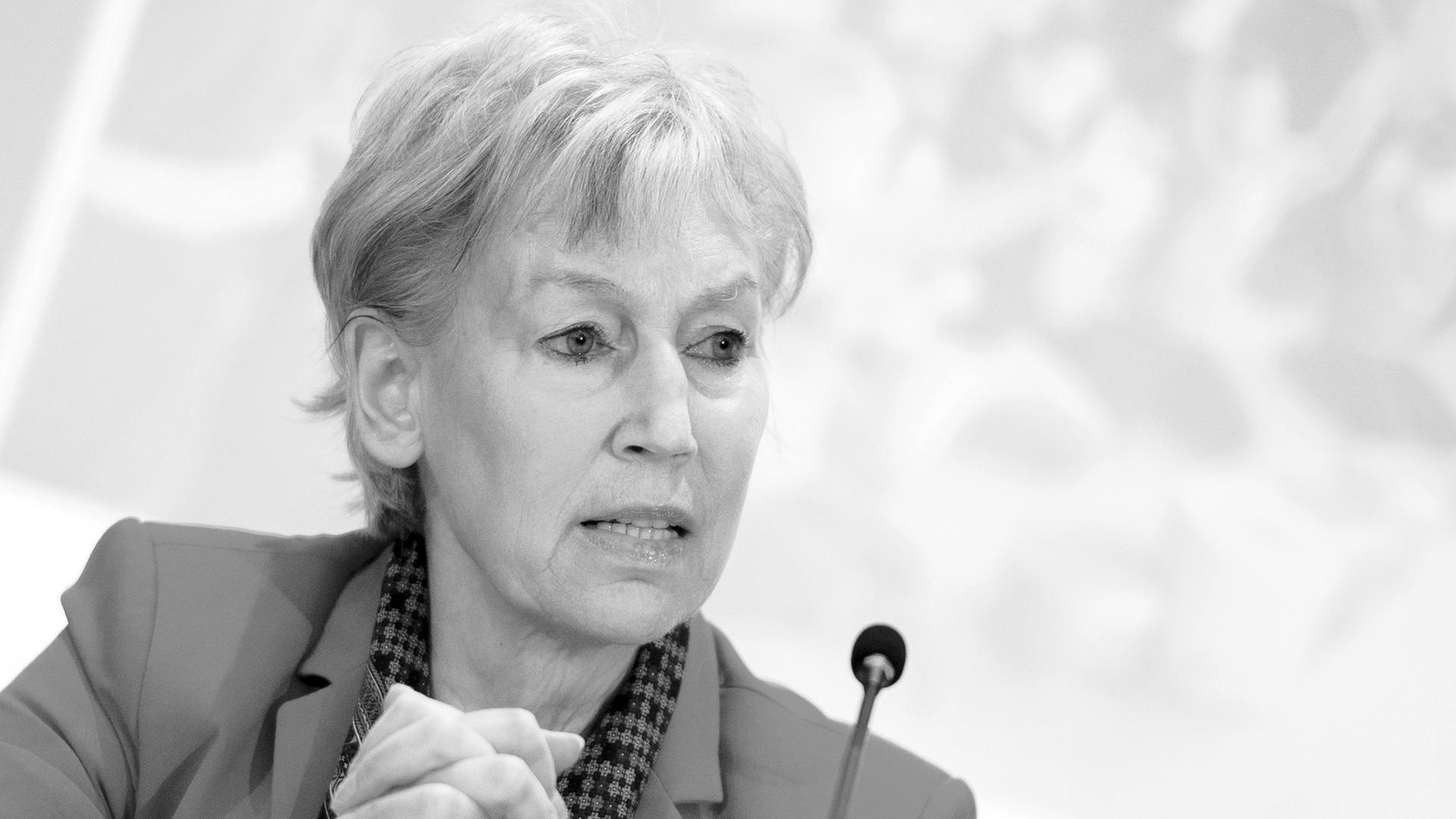 Die verstorbene Kultursenatorin Hamburgs, Barbara Kisseler, aufgenommen im Januar 2016 im Rathaus in Hamburg während einer Landespressekonferenz zum Spielbetrieb der Elbphilharmonie Die verstorbene Kultursenatorin Hamburgs, Barbara Kisseler, aufgenommen im Januar 2016 im Rathaus in Hamburg während einer Landespressekonferenz zum Spielbetrieb der Elbphilharmonie