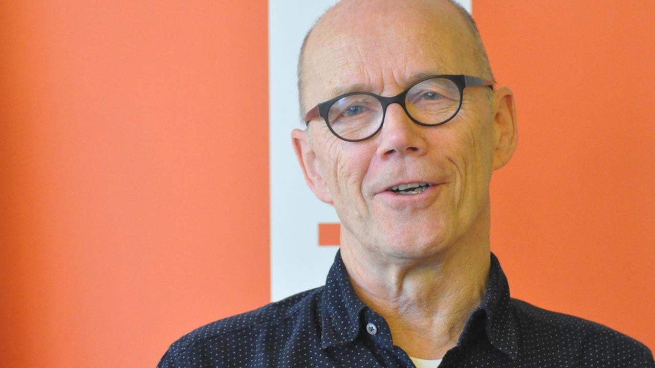 Der Schriftgestalter und Designer Erik Spiekermann im Funkhaus von Deutschlandradio Kultur Der Schriftgestalter und Designer Erik Spiekermann im Funkhaus von Deutschlandradio Kultur
