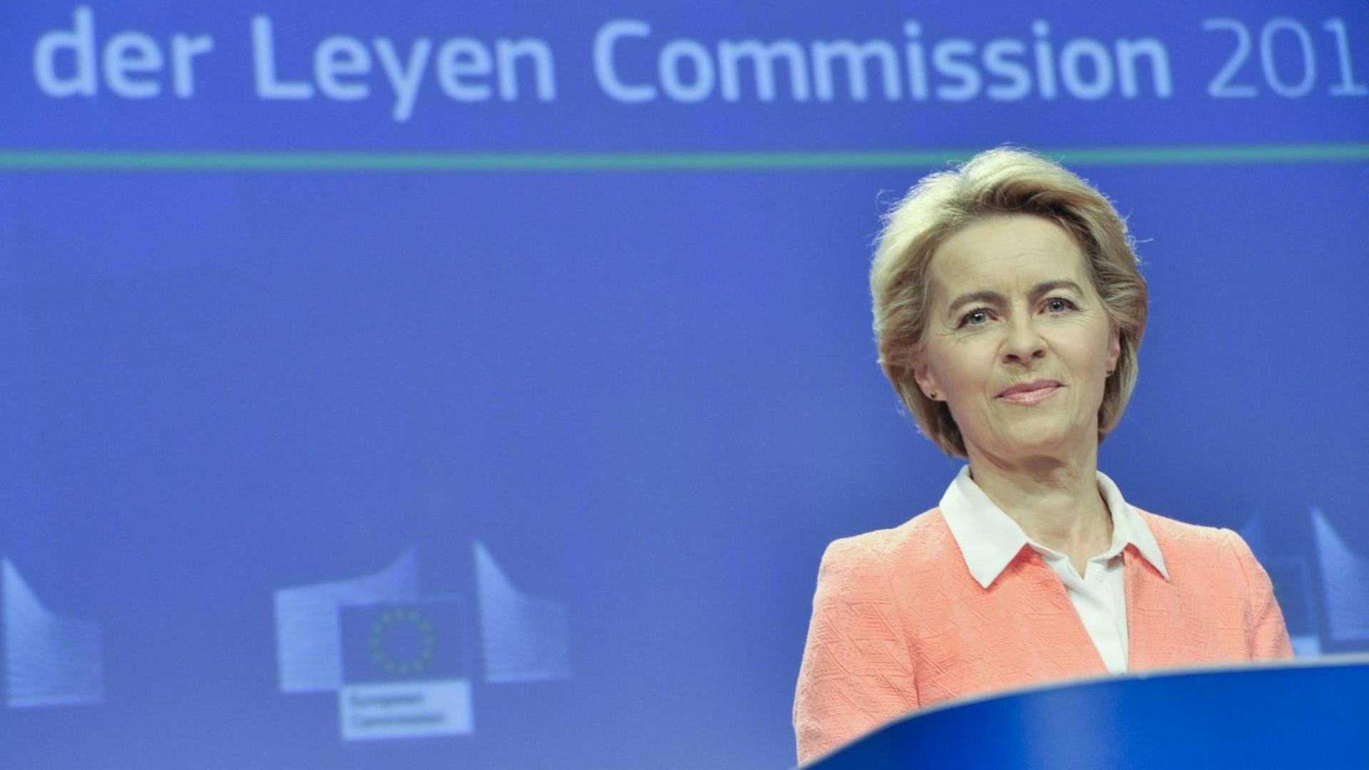 Die Kommissionspräsidentin Ursula von der Leyen am 10.09.2019 in Brüssel bei der Vorstellung ihrer neuen EU-Kommisssare. Die Kommissionspräsidentin Ursula von der Leyen am 10.09.2019 in Brüssel bei der Vorstellung ihrer neuen EU-Kommisssare.