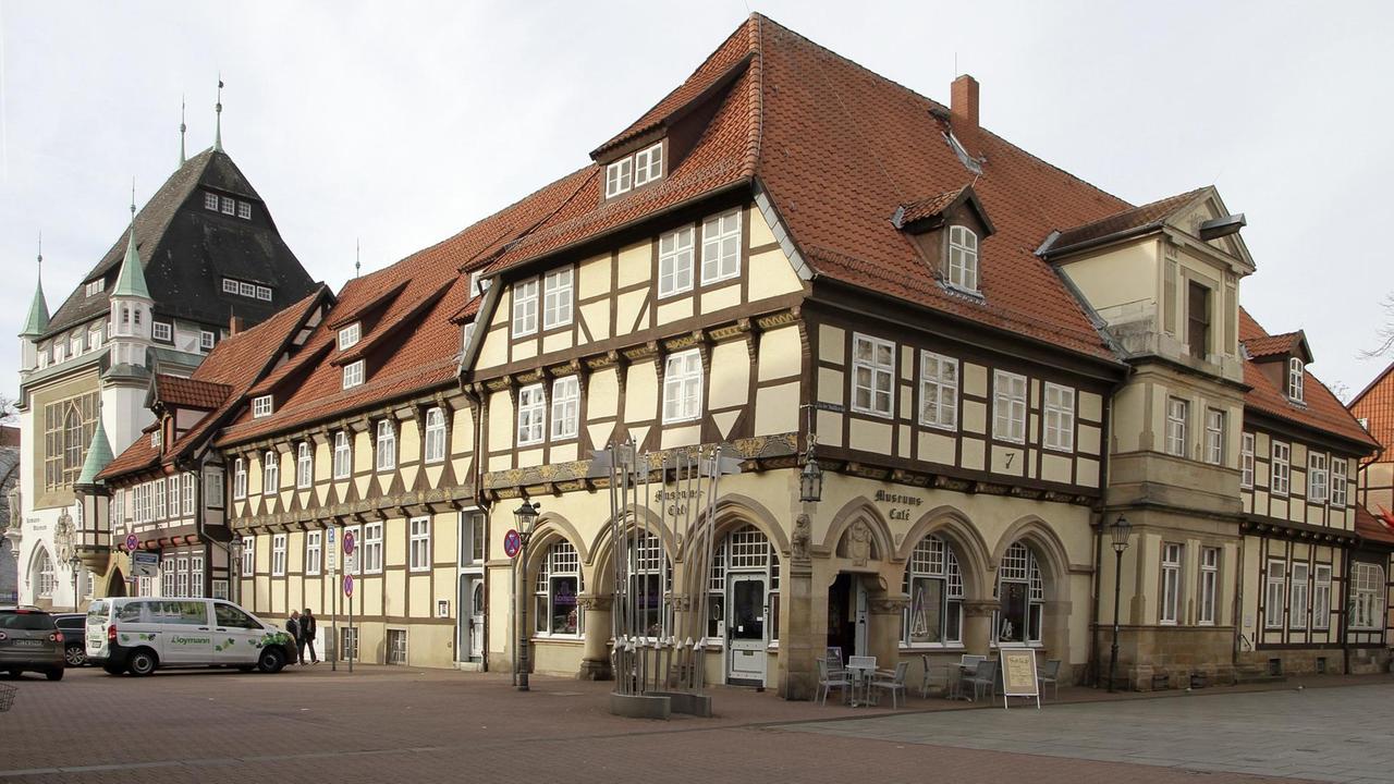 Das Bomann-Museum im Zentrum von Celle, direkt gegenüber dem Celler Schloss. Es ist ein großes und bedeutendes Museen in Niedersachsen. Es wurde 1892 als Vaterländisches Museum gegründet und 1923 nach seinem ersten Direktor Wilhelm Bomann benannt. Celle, Niedersachsen, Deutschland, Europa Datum: 06.11.2018 | Verwendung weltweit