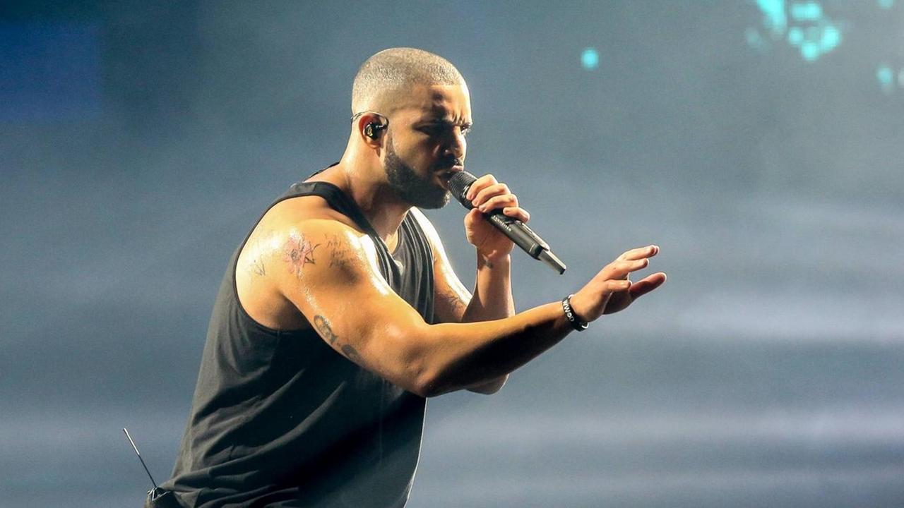 Drake bei einem Konzert in Berlin im März 2017 Drake bei einem Konzert in Berlin im März 2017